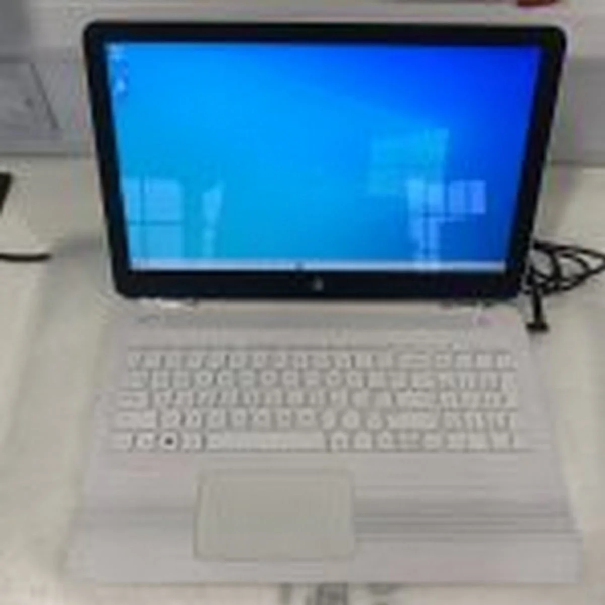 HP Pavilion 15 i3-7100u 7th gen laptop 128GB SSD 8GB Ram 15.6" HDMI Win 10