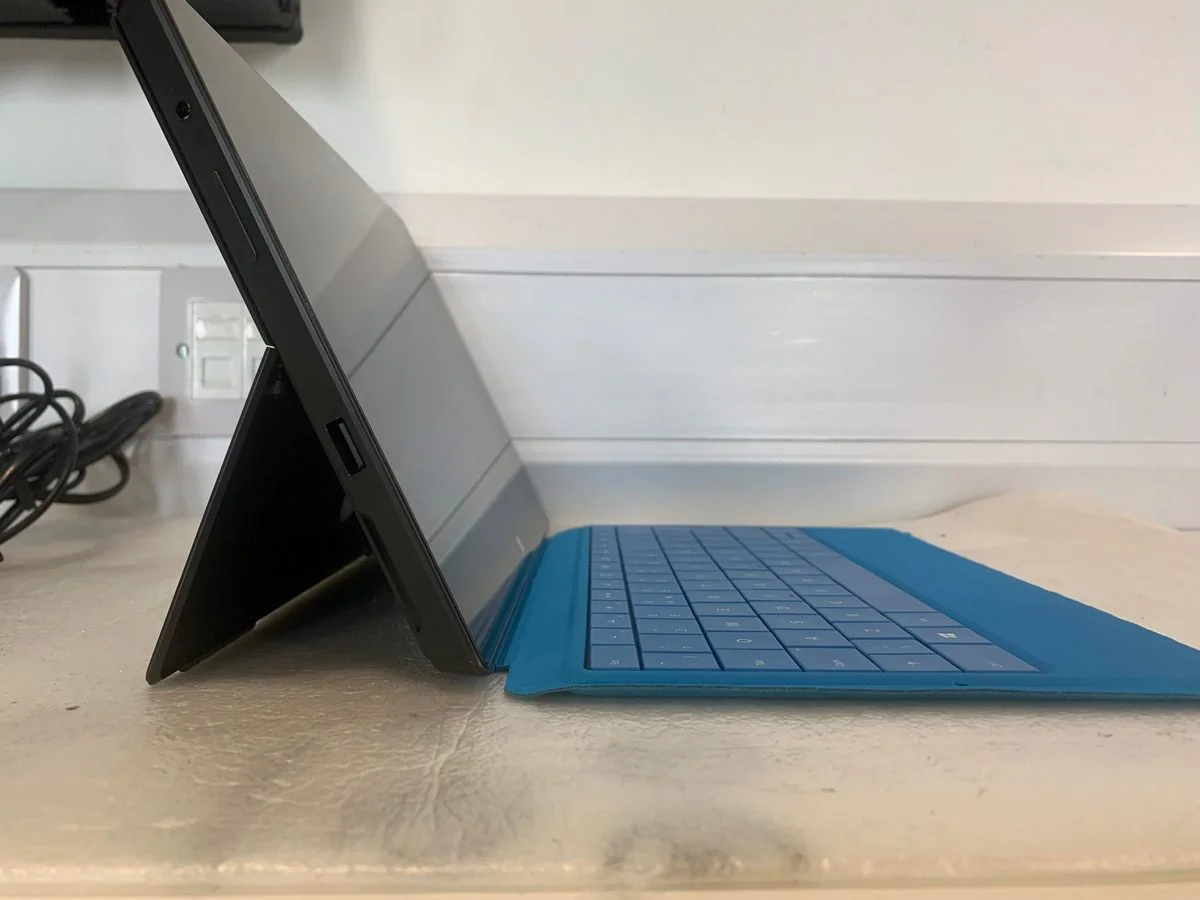 Microsoft Surface Pro i5-3317u 64GB SSD Windows 10