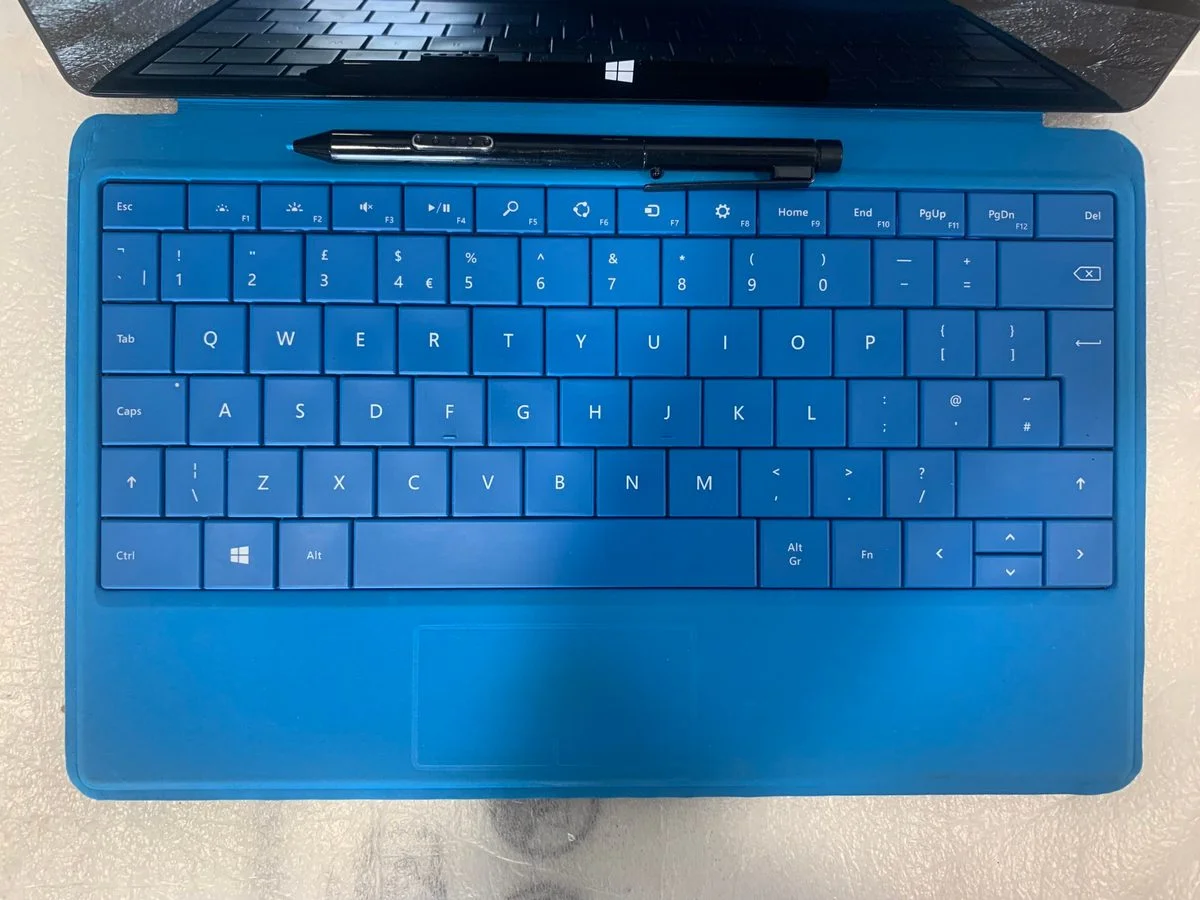 Microsoft Surface Pro i5-3317u 64GB SSD Windows 10