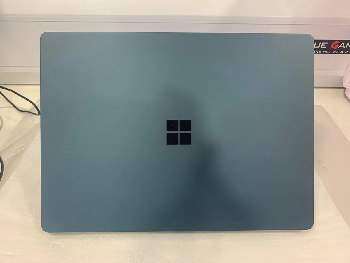 Surface Laptop i5-7200U SSD128GB Office Win10