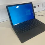 Microsoft Surface Pro 4 m3-6y30 128GB SSD 4GB Ram 12.3″ Win 10 Pro [1]